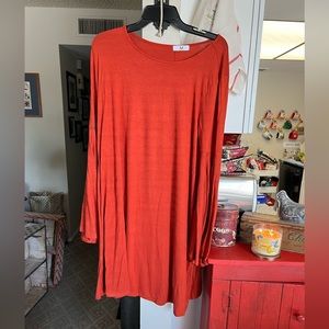 Amelia James new with tags. Dress size L. Bell sleeves. Soft cotton material!